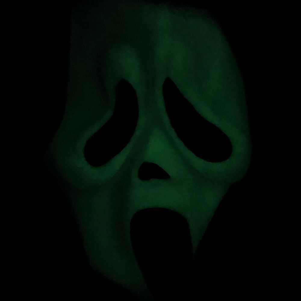 vtg scream ghost face easter unlimited glow in the dark mask in GUC